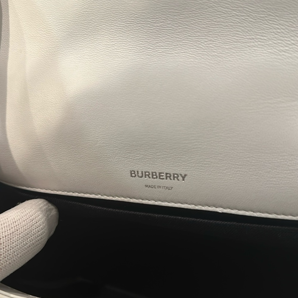 Burberry Limited Patent Quilted Horseferry Print Small Lola Bag in White NWT - Picture 14 of 17